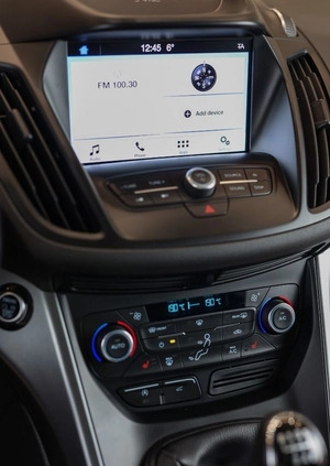 Ford Kuga cena 79850 przebieg: 82535, rok produkcji 2017 z Kalisz małe 596